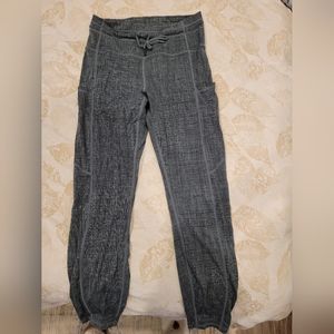 Zyia size 6 3/4 length legging
